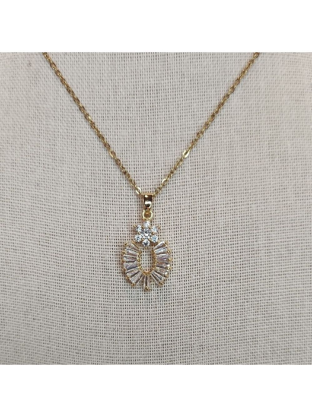 18k Gold Plated Stainless Steel Simulated Diamond Pendant and Chain, Flower